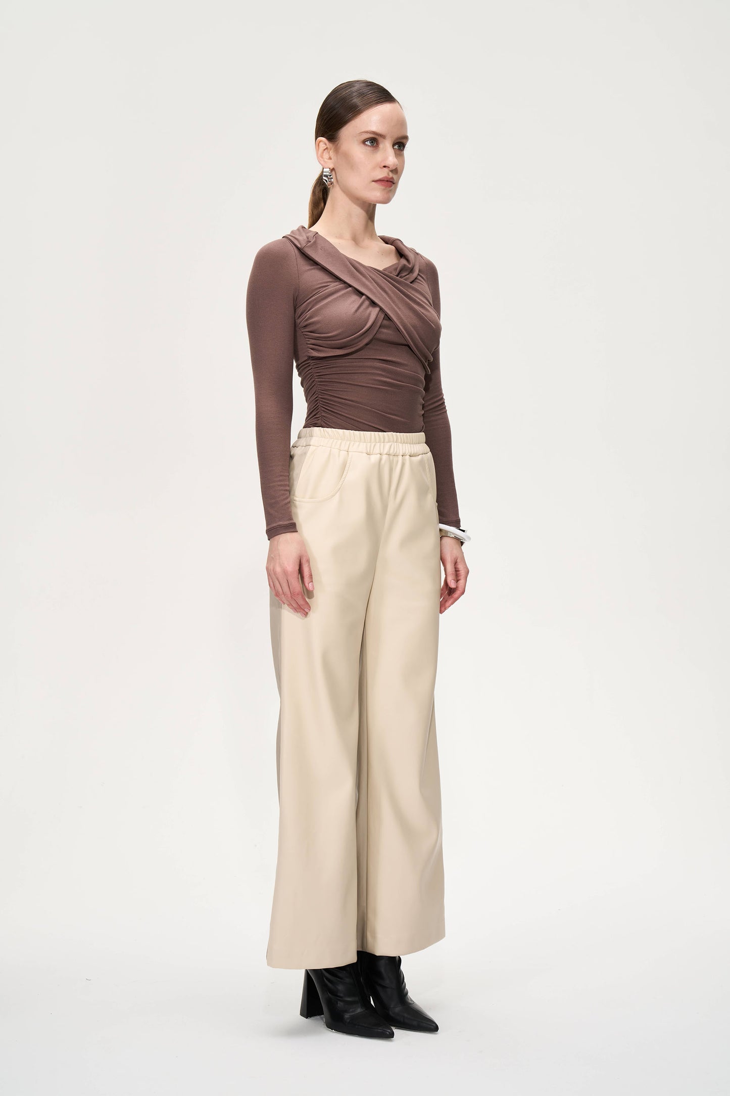 Elastic Straight-leg  Leather Pants