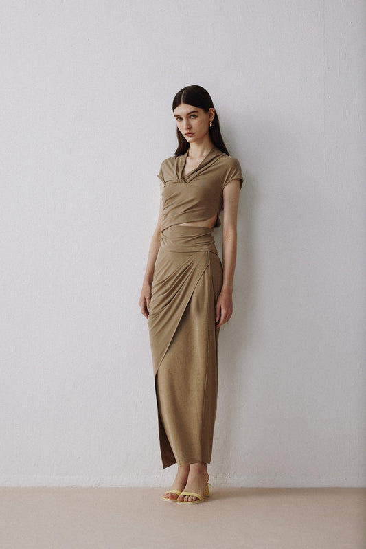 Ripped Pleats Top Brown