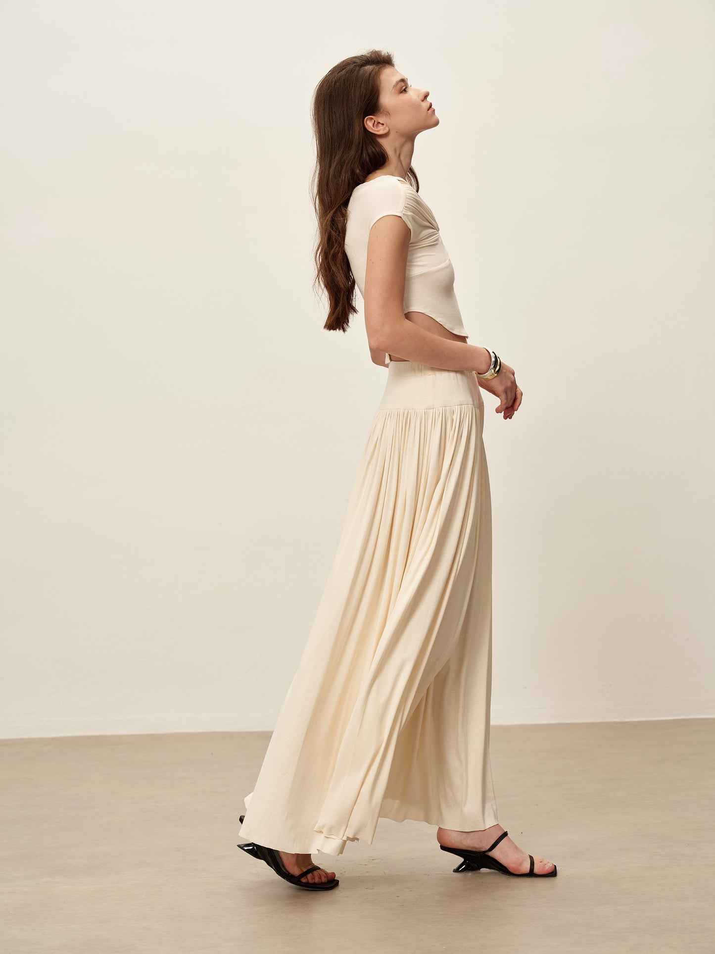 White Pleated Knitted Skirt